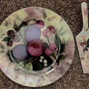 Cake plate with server. Porcelain